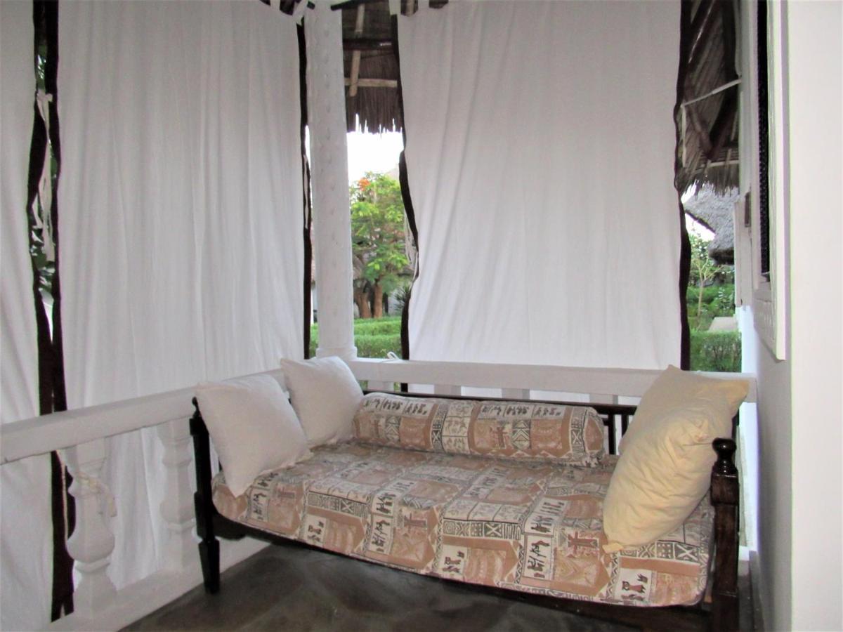 Karibuni Jeds Villas 85 & 86 Mambrui エクステリア 写真